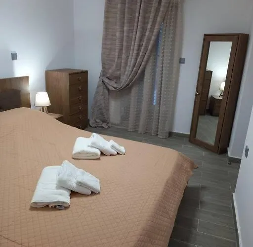 Dipotamata House Syneti * Sineti