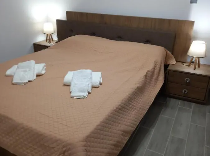 Апартаменты Dipotamata House Syneti