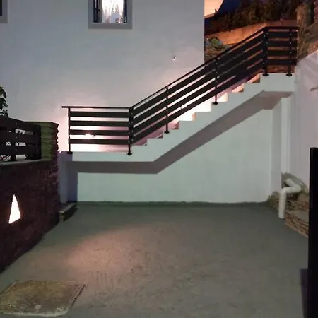 Dipotamata House Syneti Apartment *