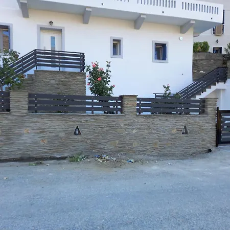 Dipotamata House Syneti