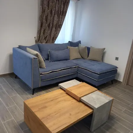 Dipotamata House Syneti * Sineti