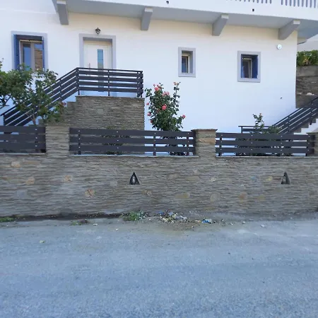 דירה Dipotamata House Syneti *