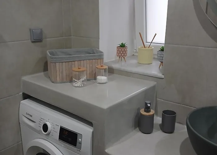 Dipotamata House Syneti